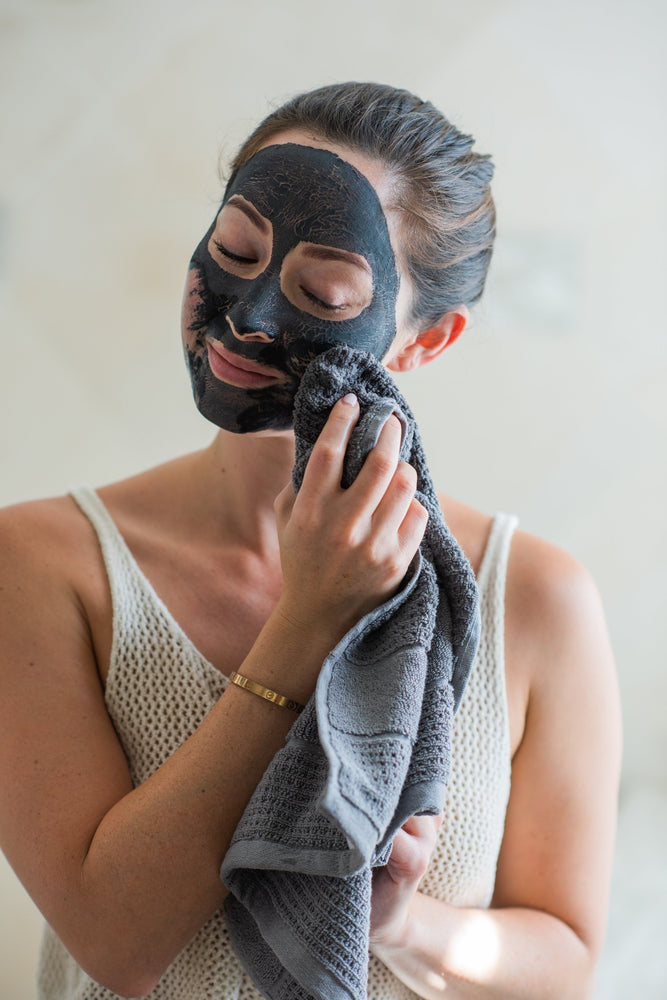 Charcoal + Clay Mineral Face Mask; Cleanse, Clarify + Revitalize// Makes 22 Masks
